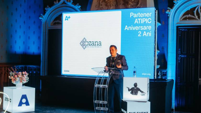 Atipic aniversare cover photo