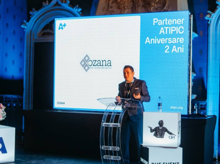 Atipic aniversare cover photo