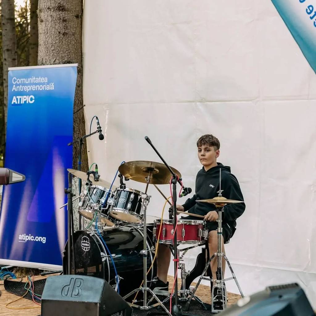 ATIPIC Young și ThymeCat 4